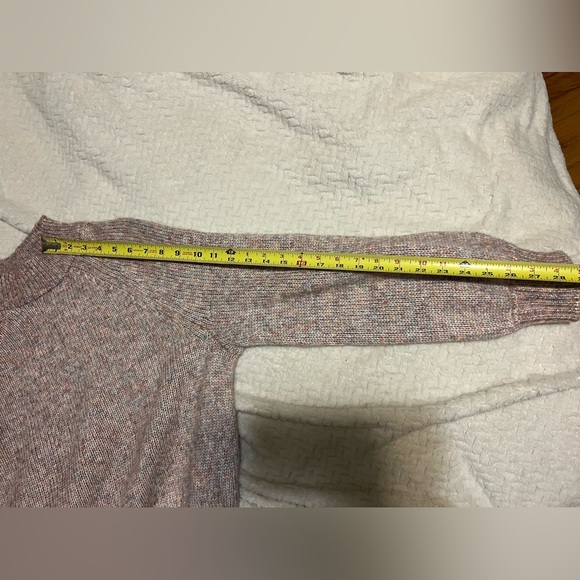 Banana Republic Sweater NWT - Picture 9 of 9